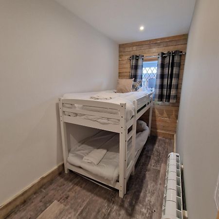 Brookside Cottages Інголдмеллс Номер фото